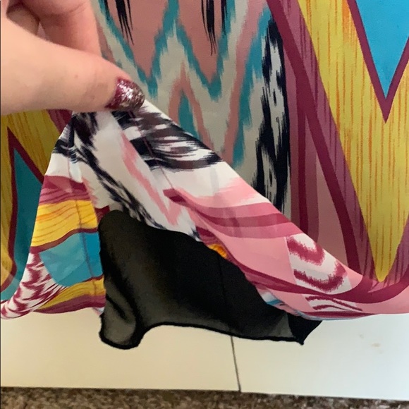 Gorgeous sheer back tank top - Picture 3 of 5